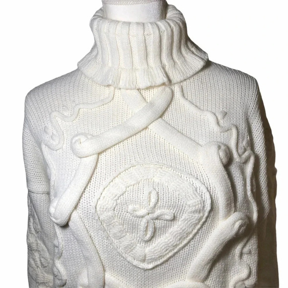 Vintage 80s Evian White Cable Knit Sweater Embossed Monogram Design Turtleneck - Picture 2 of 7